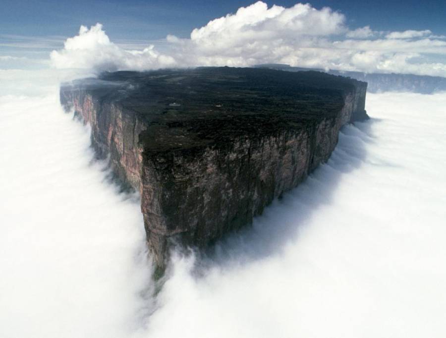 roraima-clouds.jpg