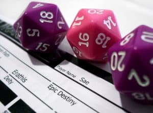 hold dice.jpg