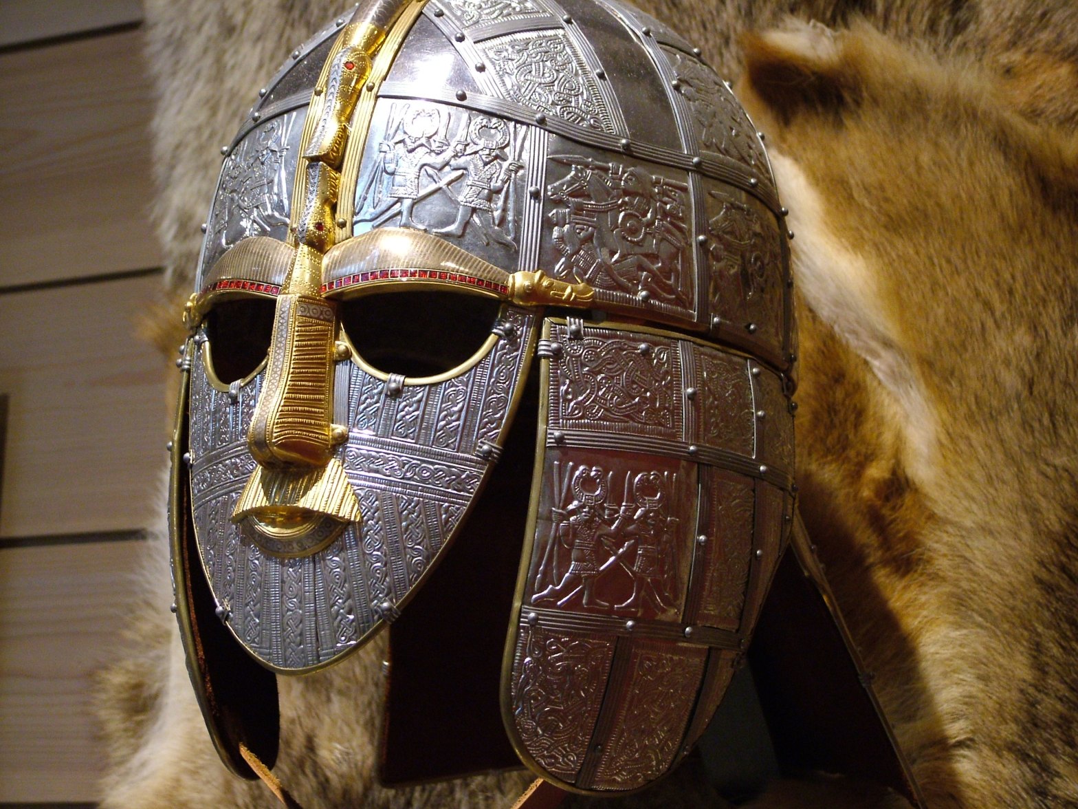 sutton-hoo-helmet-4.jpg