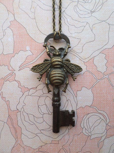 Bee key.jpeg