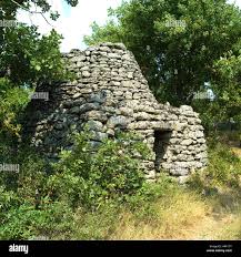 Stone igloo